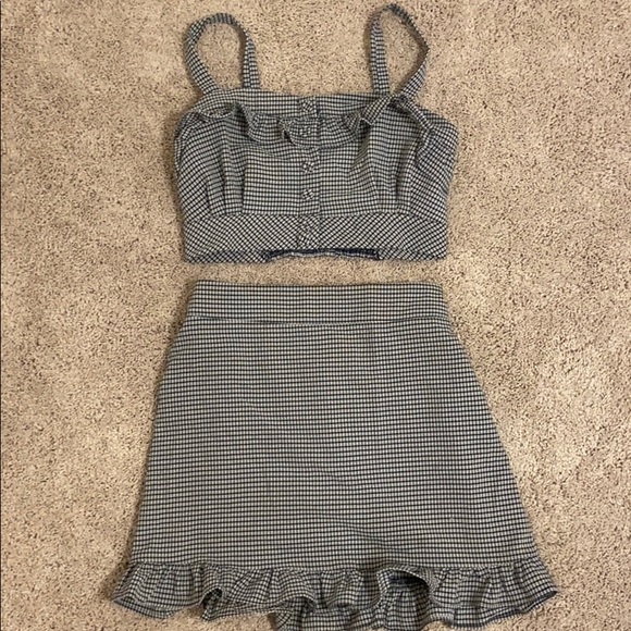 Sadie and Sage two piece crop top and skirt - Picture 1 of 2